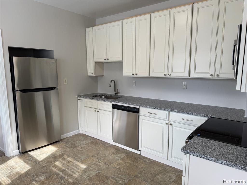 261 Academy Street Property Photo 4