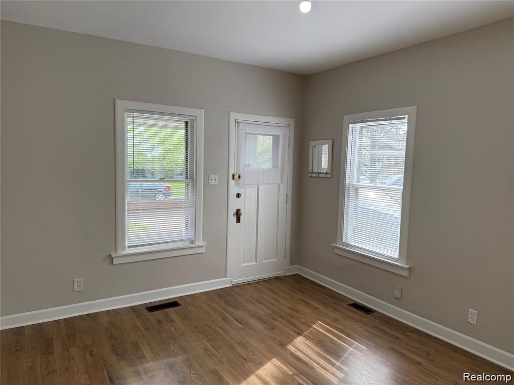 261 Academy Street Property Photo 5