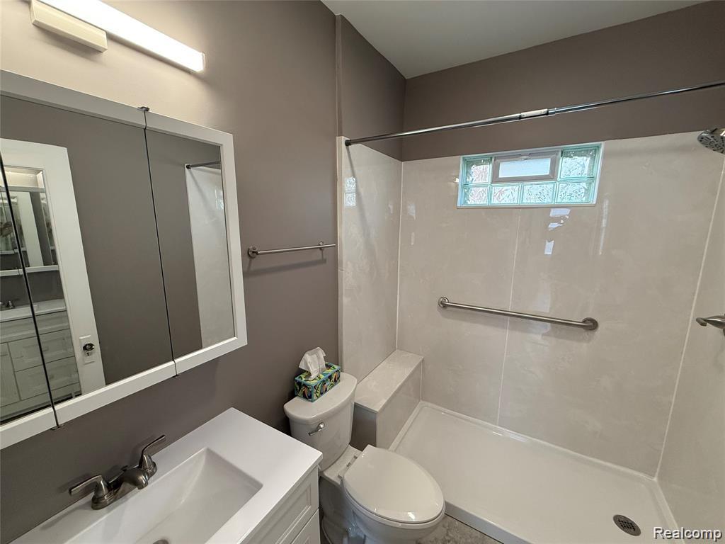 261 Academy Street Property Photo 9