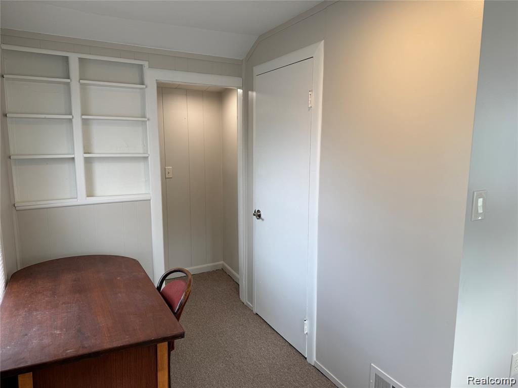 261 Academy Street Property Photo 11