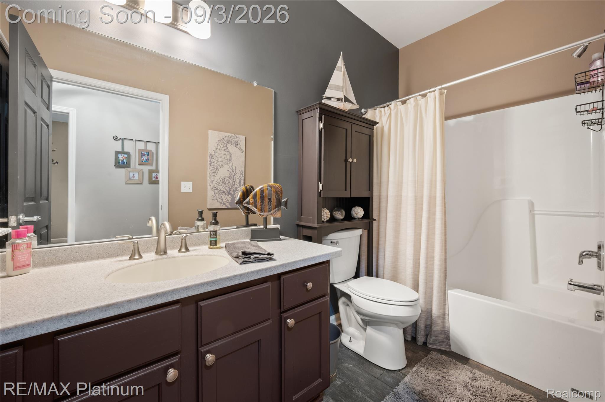 745 Eagle Drive Ste 200 Property Photo 22