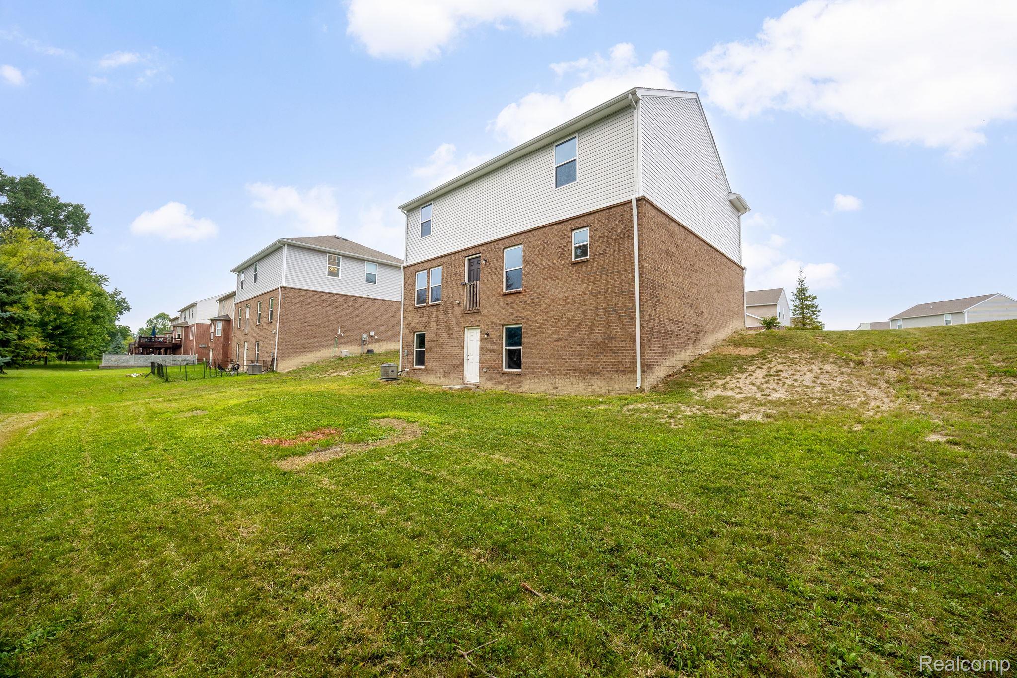 10306 Island Lake Drive Property Photo 4