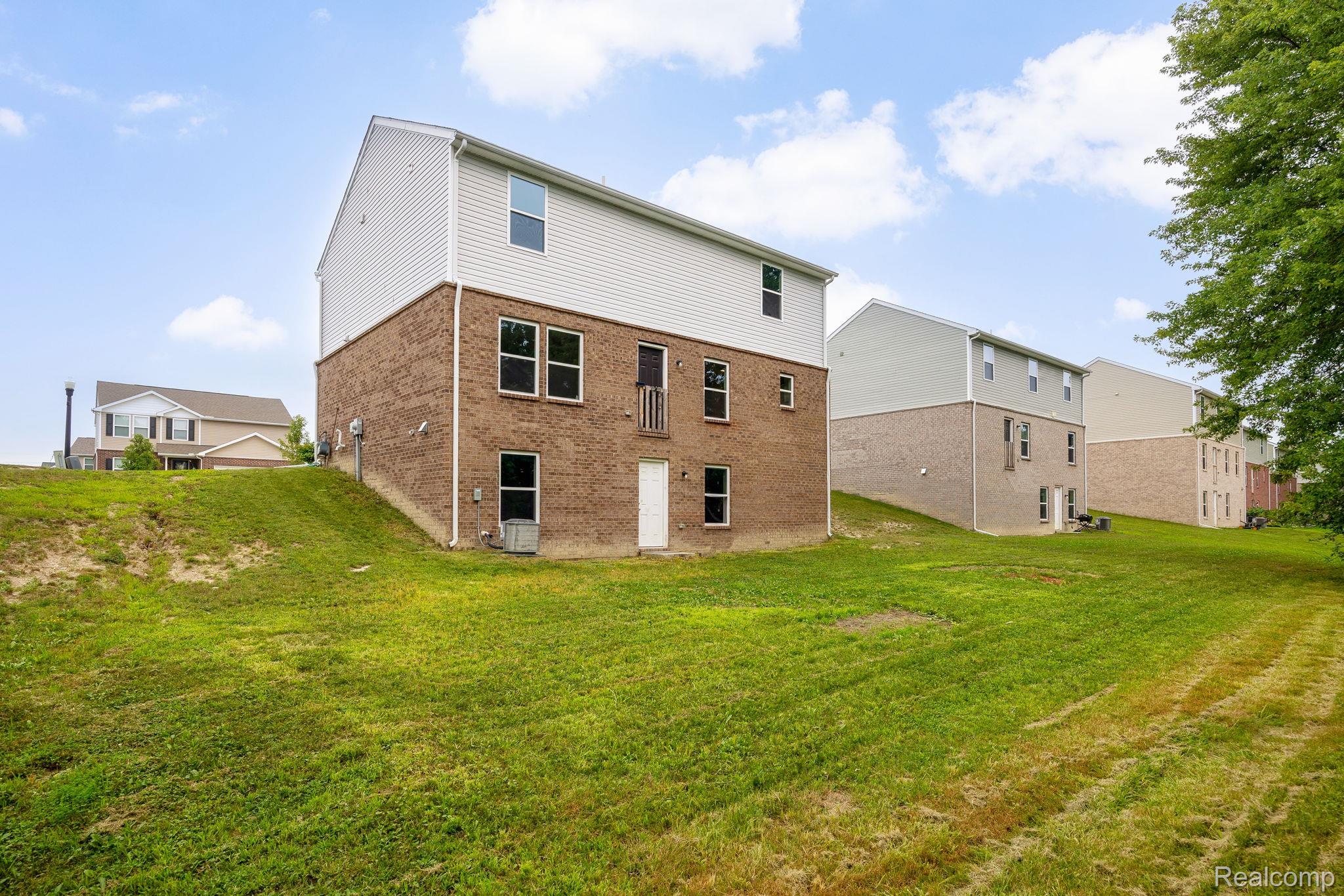 10306 Island Lake Drive Property Photo 6