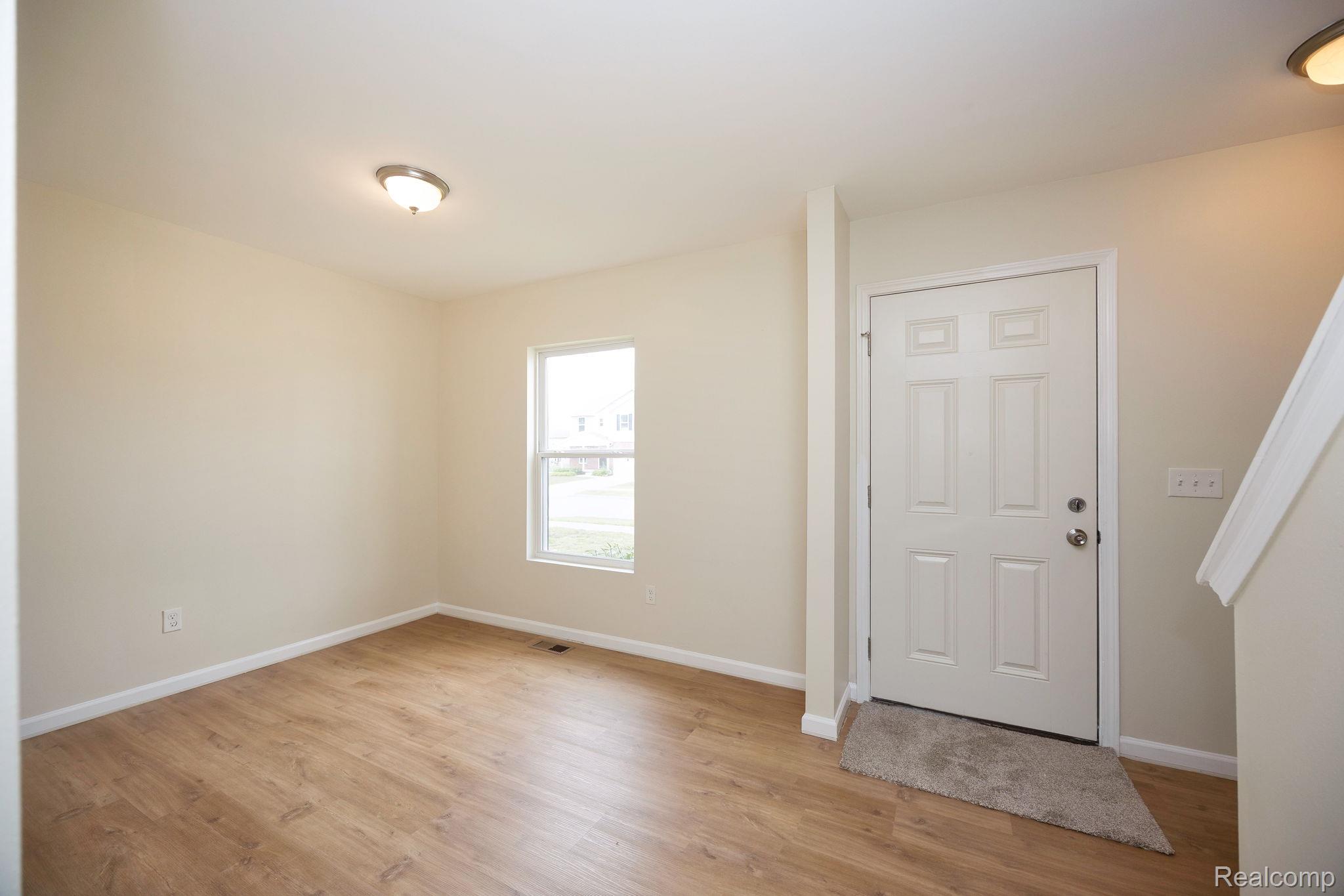 10306 Island Lake Drive Property Photo 12