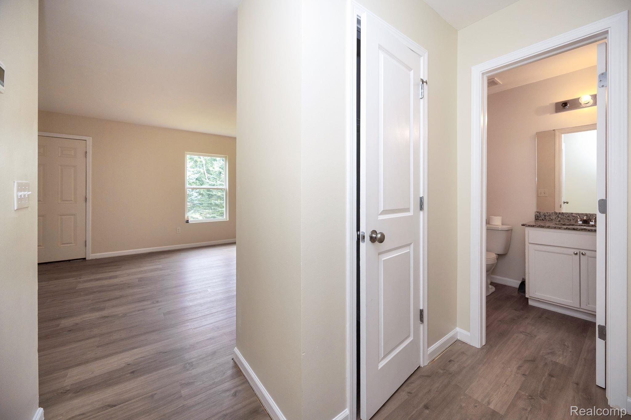 10306 Island Lake Drive Property Photo 13