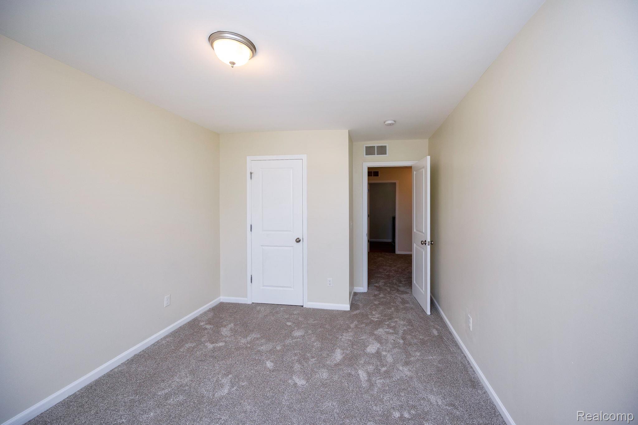 10306 Island Lake Drive Property Photo 28
