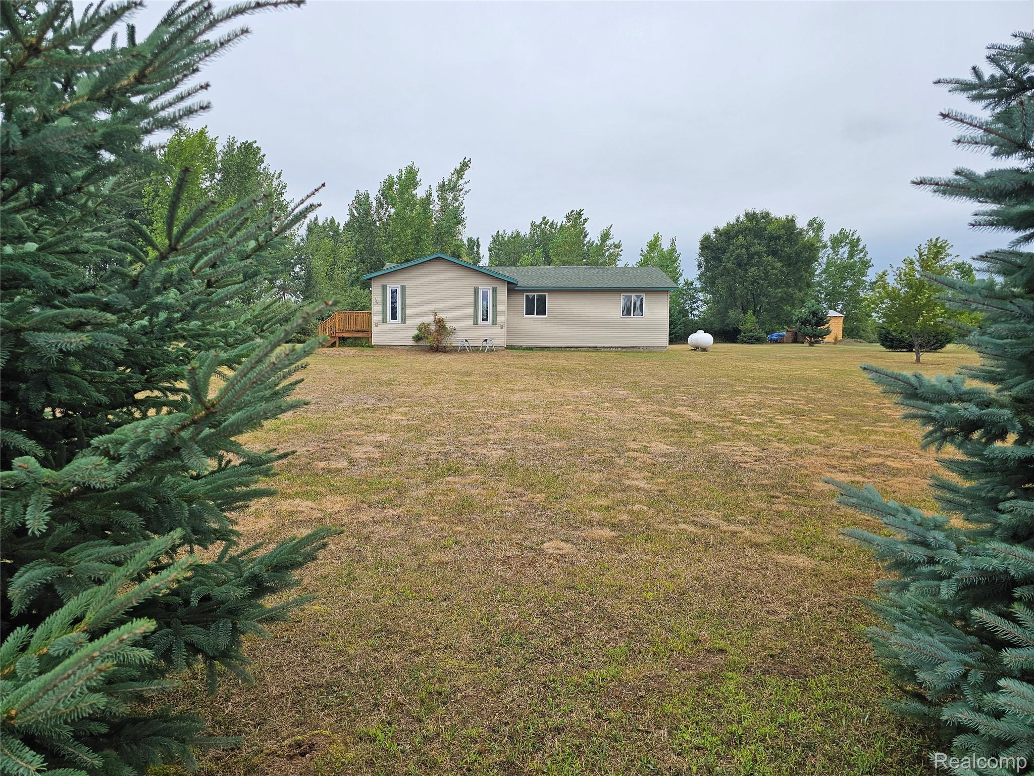 3094 Country Lane