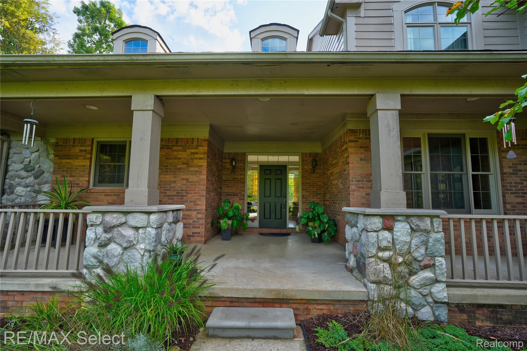10454 Heron Court Property Photo 4