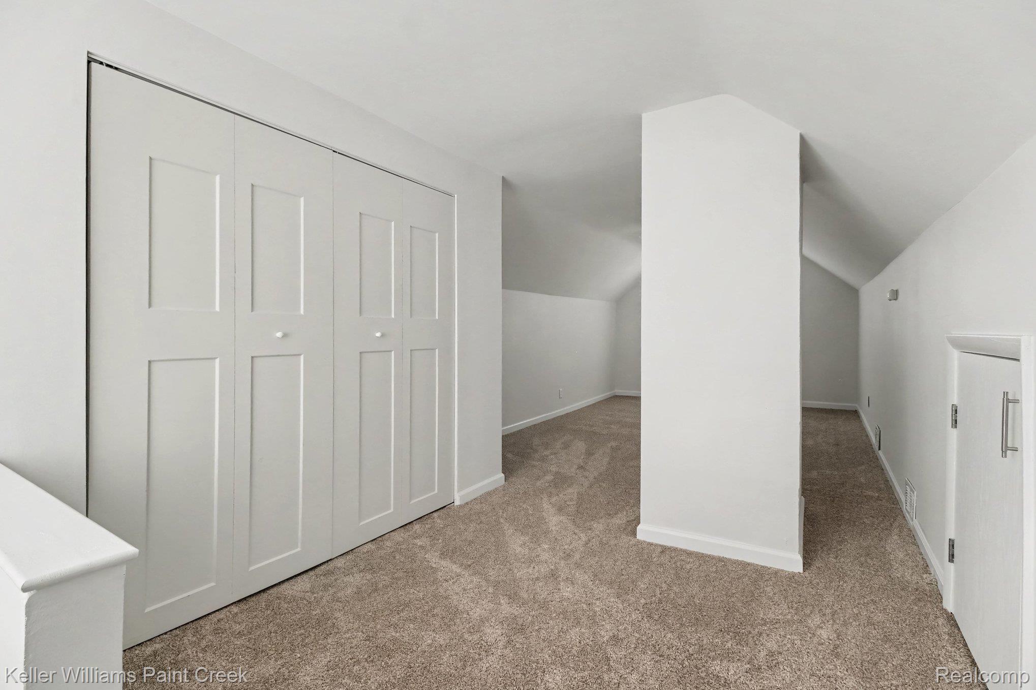 24652 Lauren Avenue Property Photo 11
