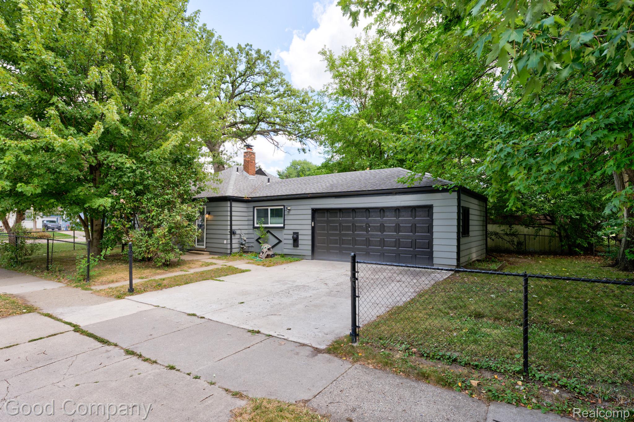 1710 Woodward Heights Property Photo 1