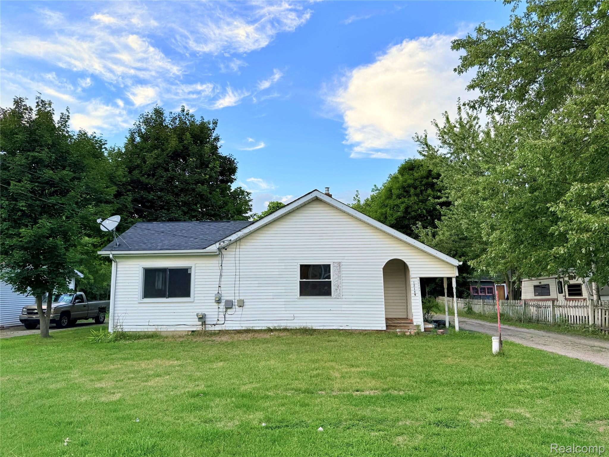 12189 Davison Road Property Photo 1