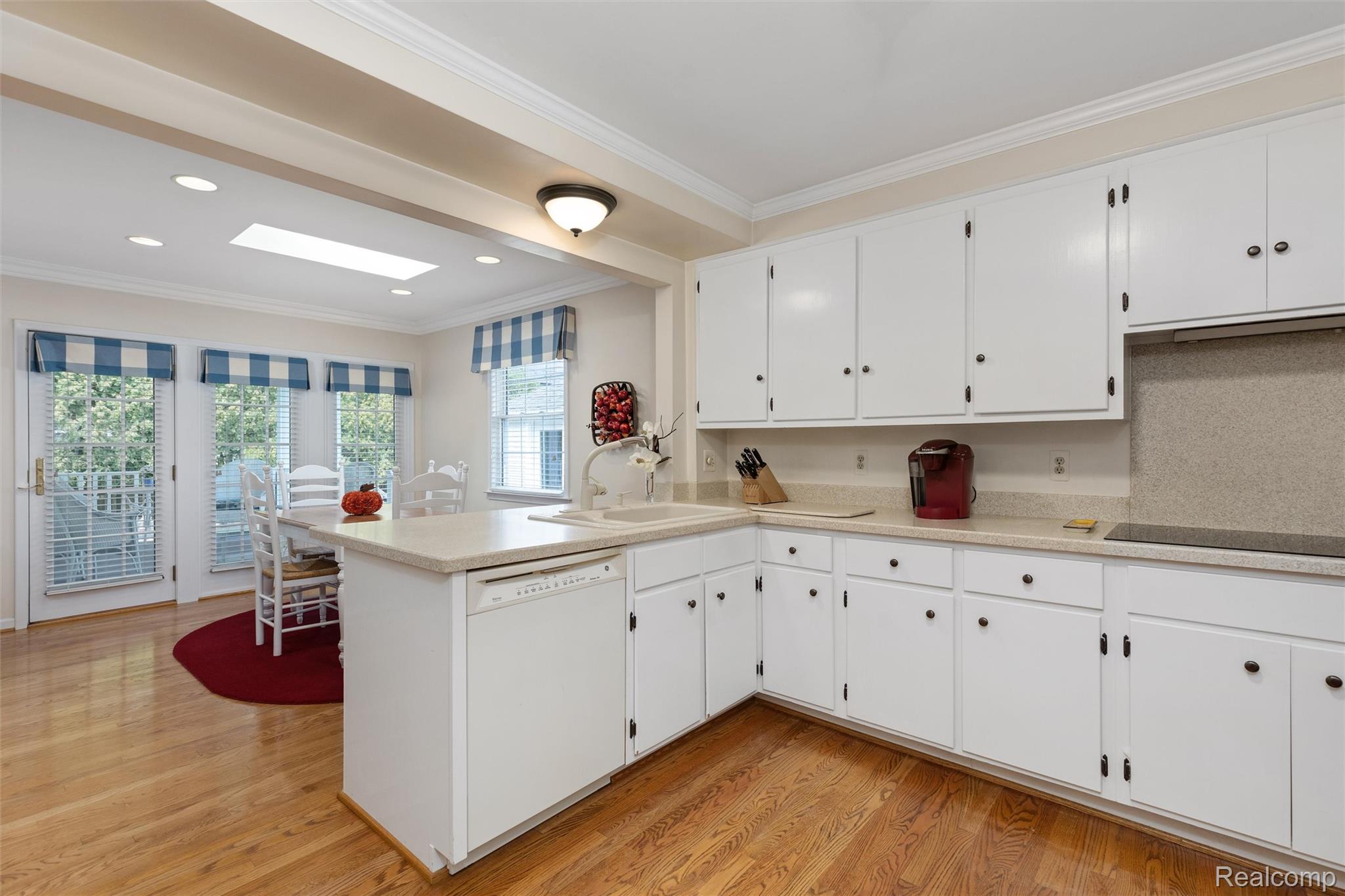4444 Samoset Road Property Photo 10