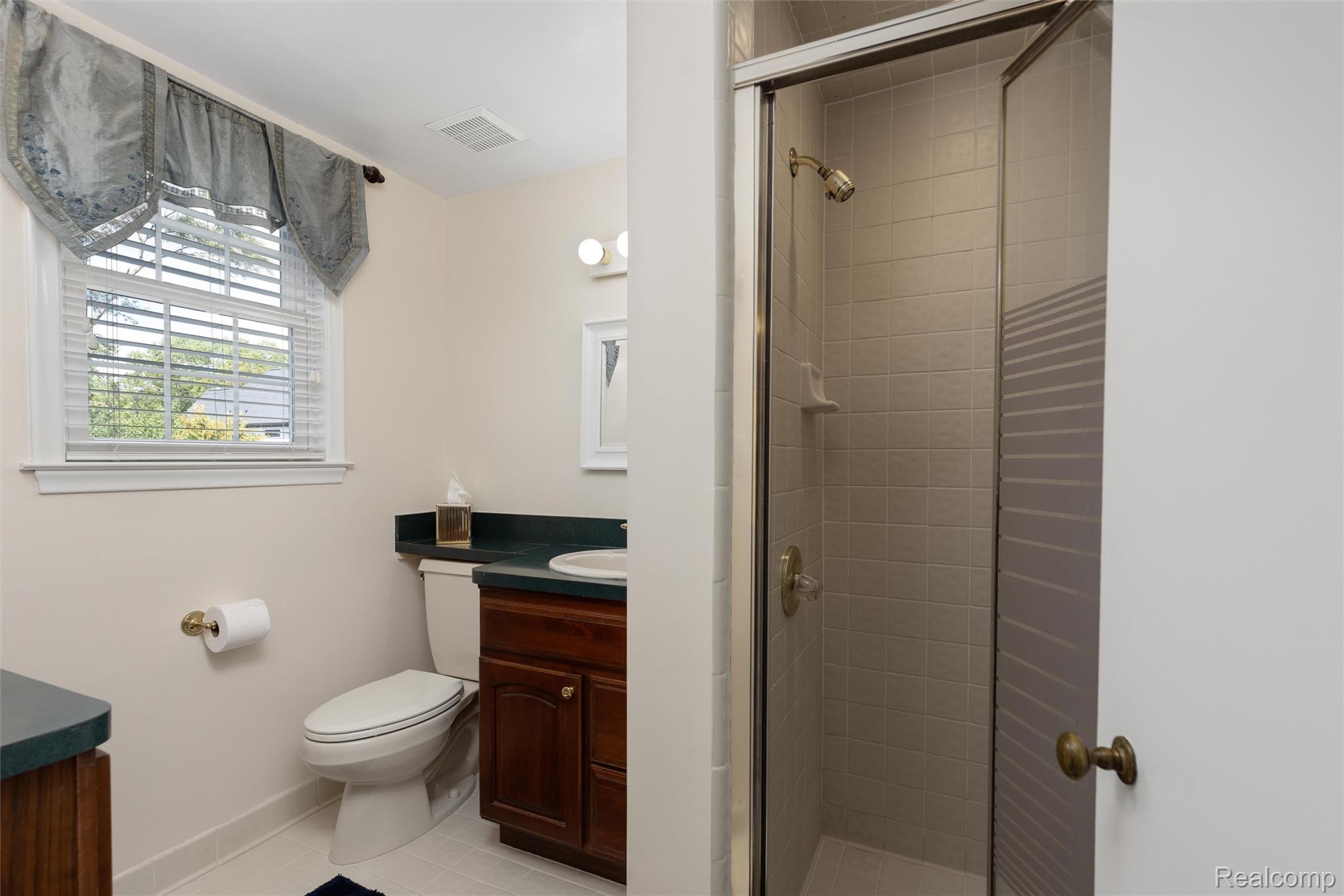4444 Samoset Road Property Photo 17