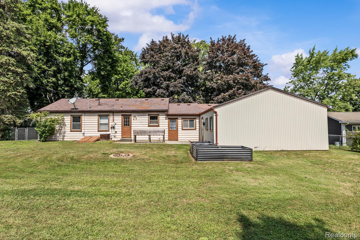 6235 Rowley Boulevard Property Photo 13