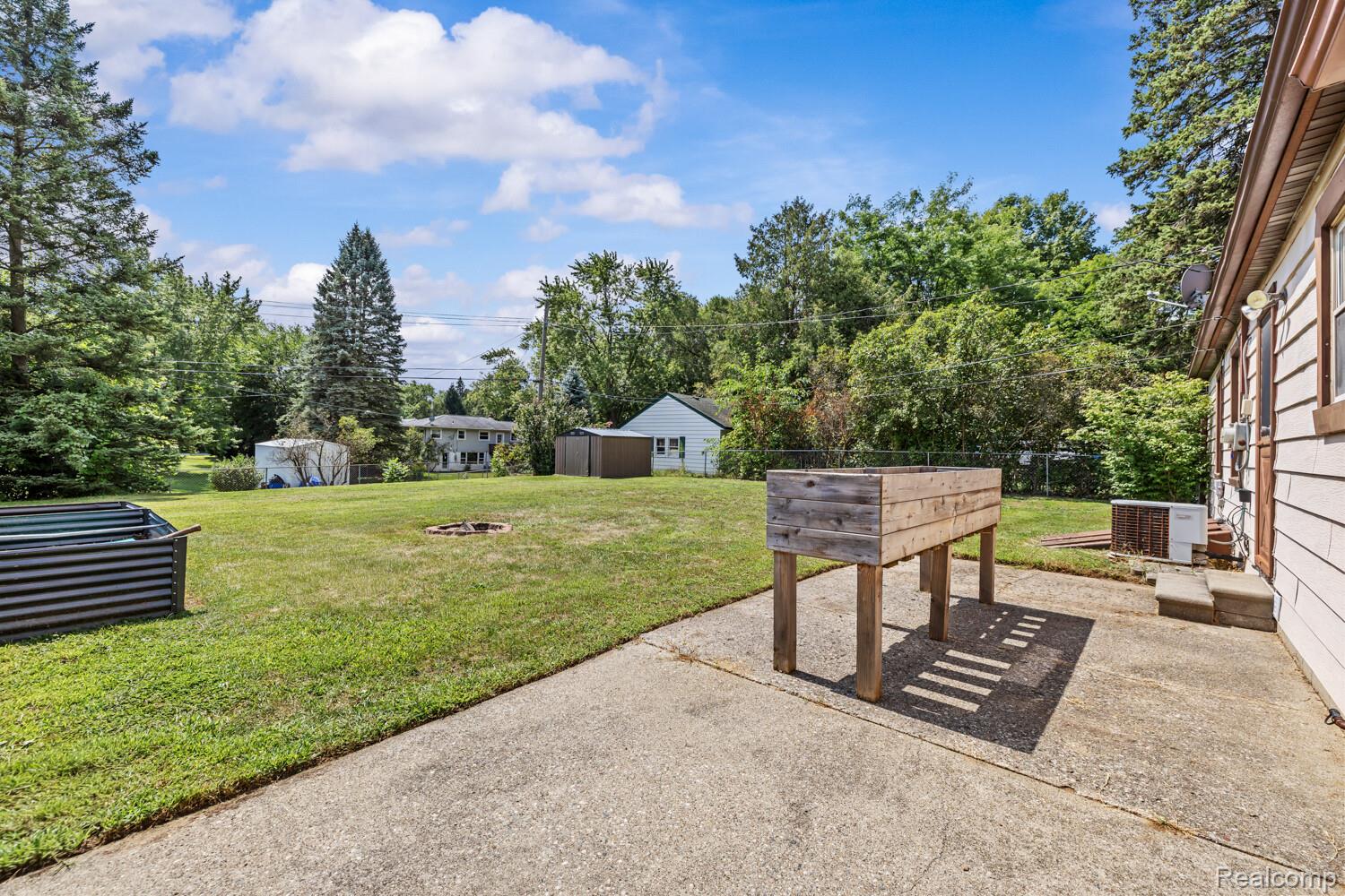 6235 Rowley Boulevard Property Photo 15