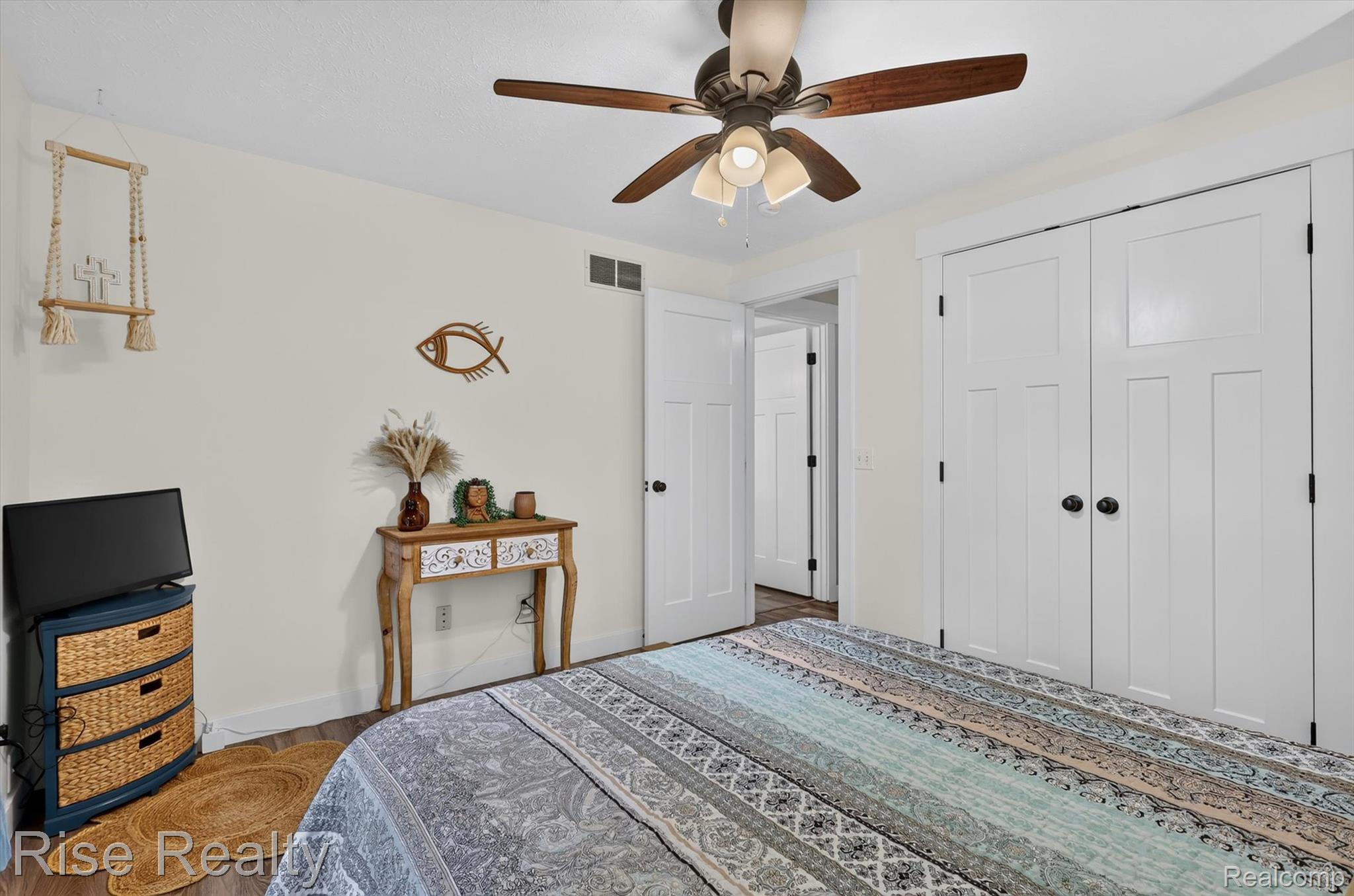 28817 Cedarama Drive Property Photo 27