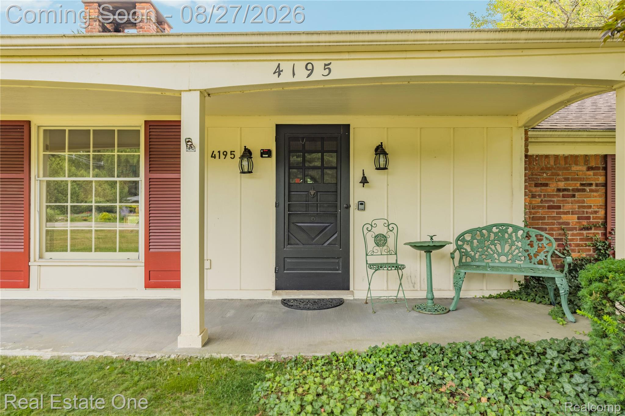 4195 Orchard Way Property Photo 5