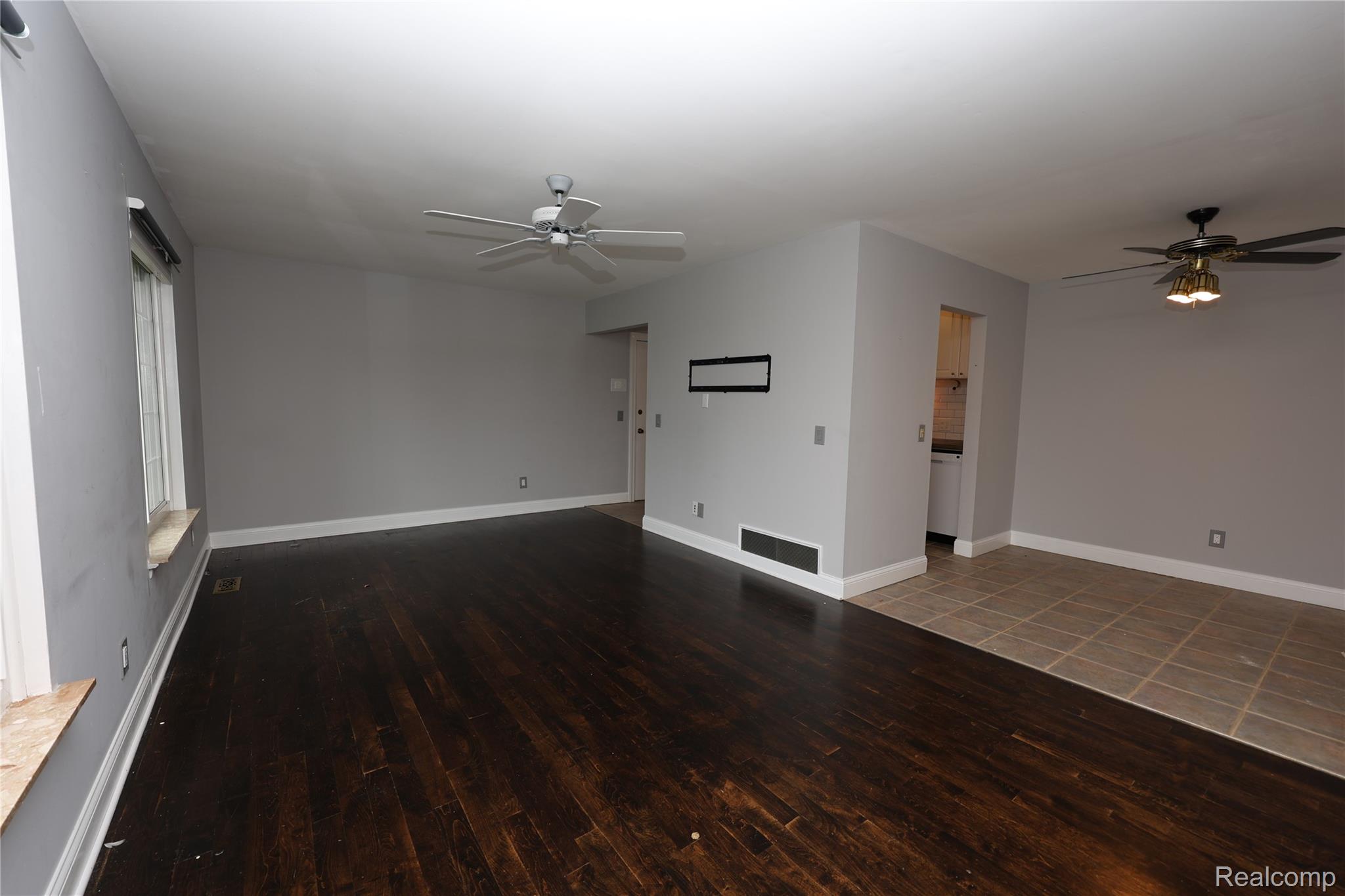 683 E Fox Hills Drive Property Photo 13