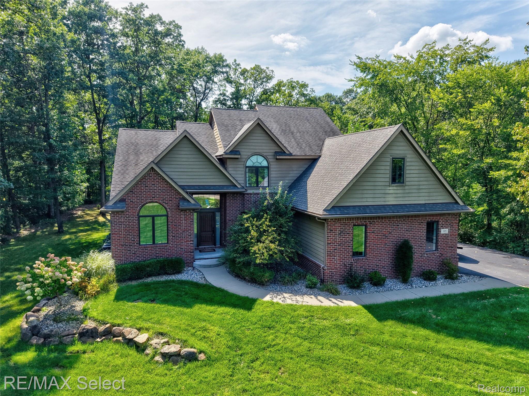 105 Lake Pines Drive Property Photo 1