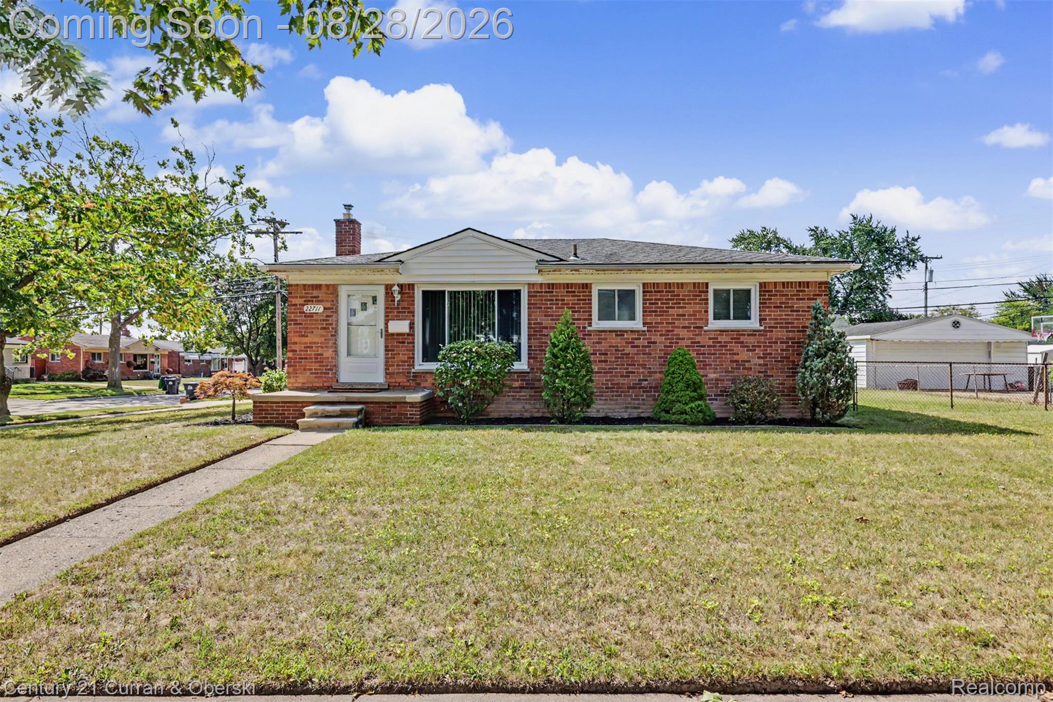 22711 Hayes Street Property Photo 1