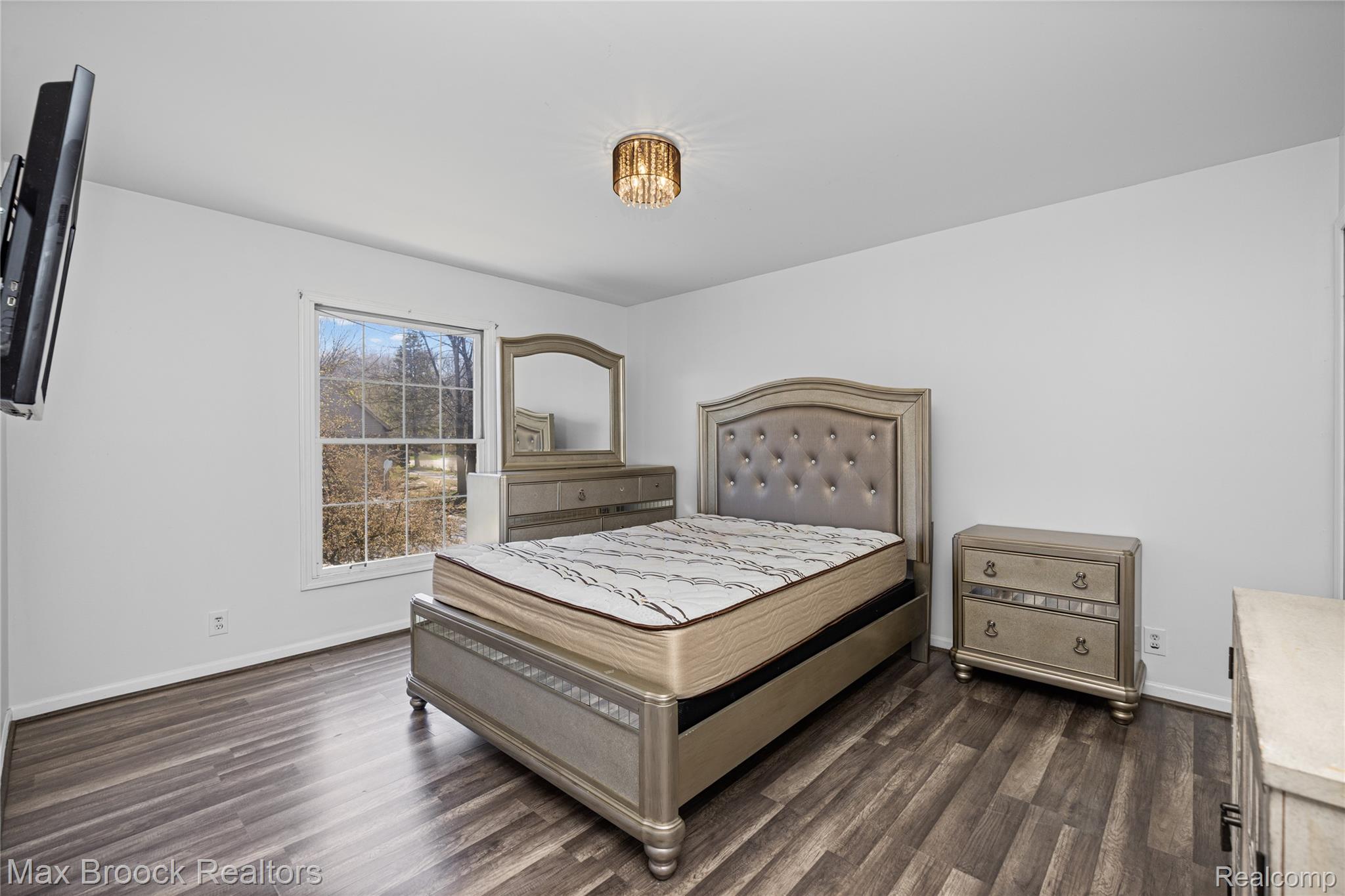 3382 Long Meadow Court Property Photo 21