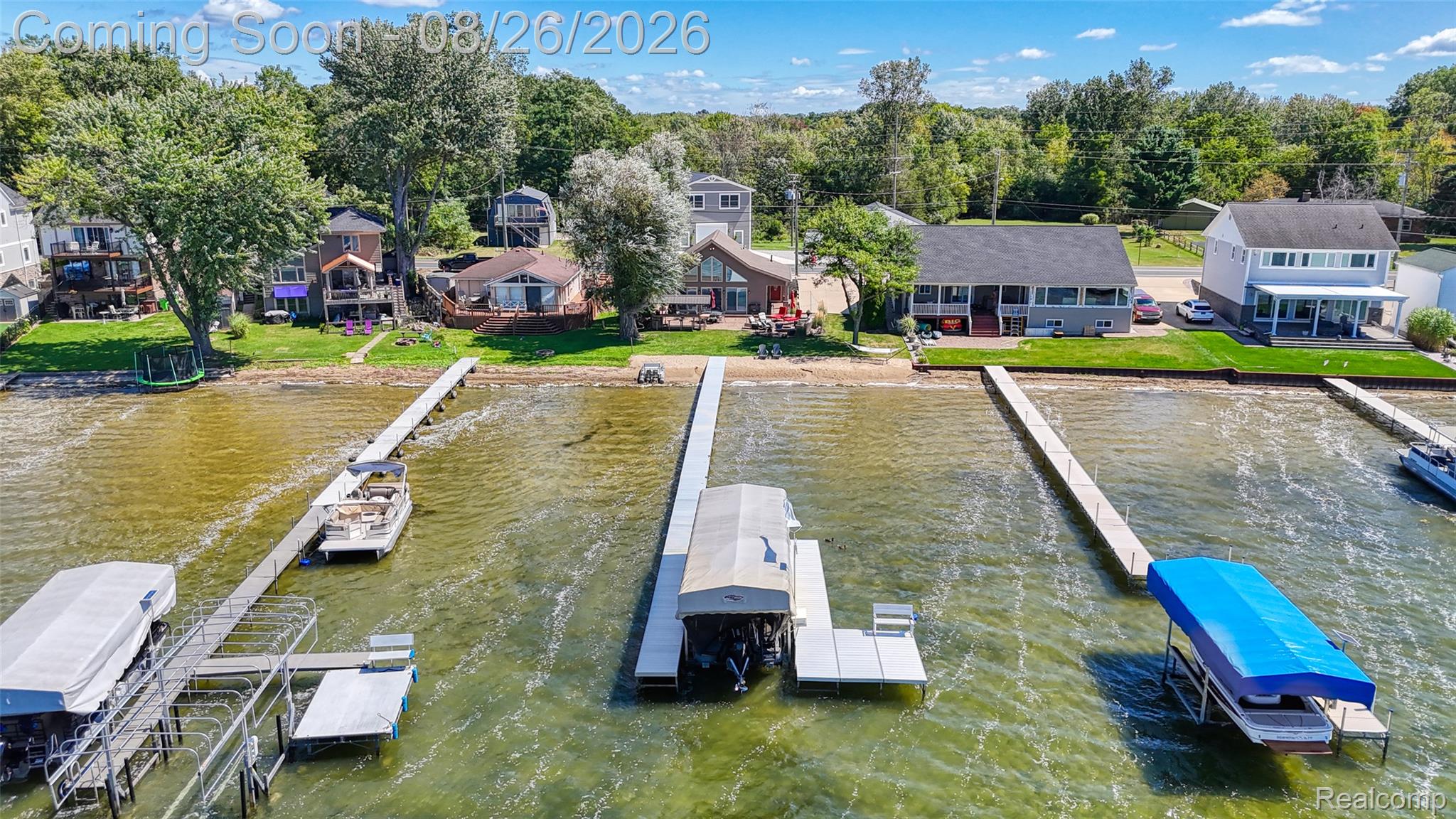 453 E Shore Drive Property Photo 15
