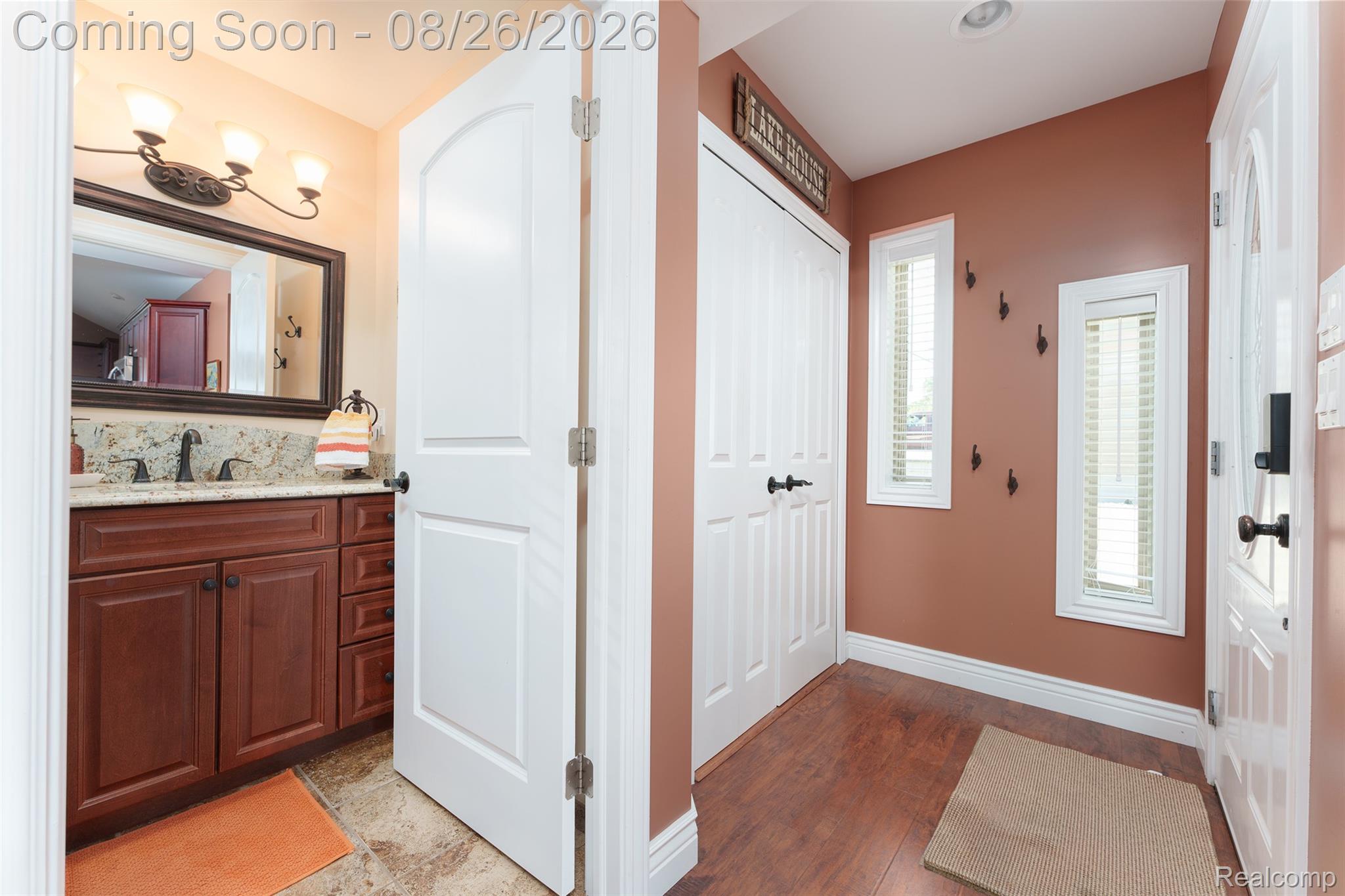 453 E Shore Drive Property Photo 18