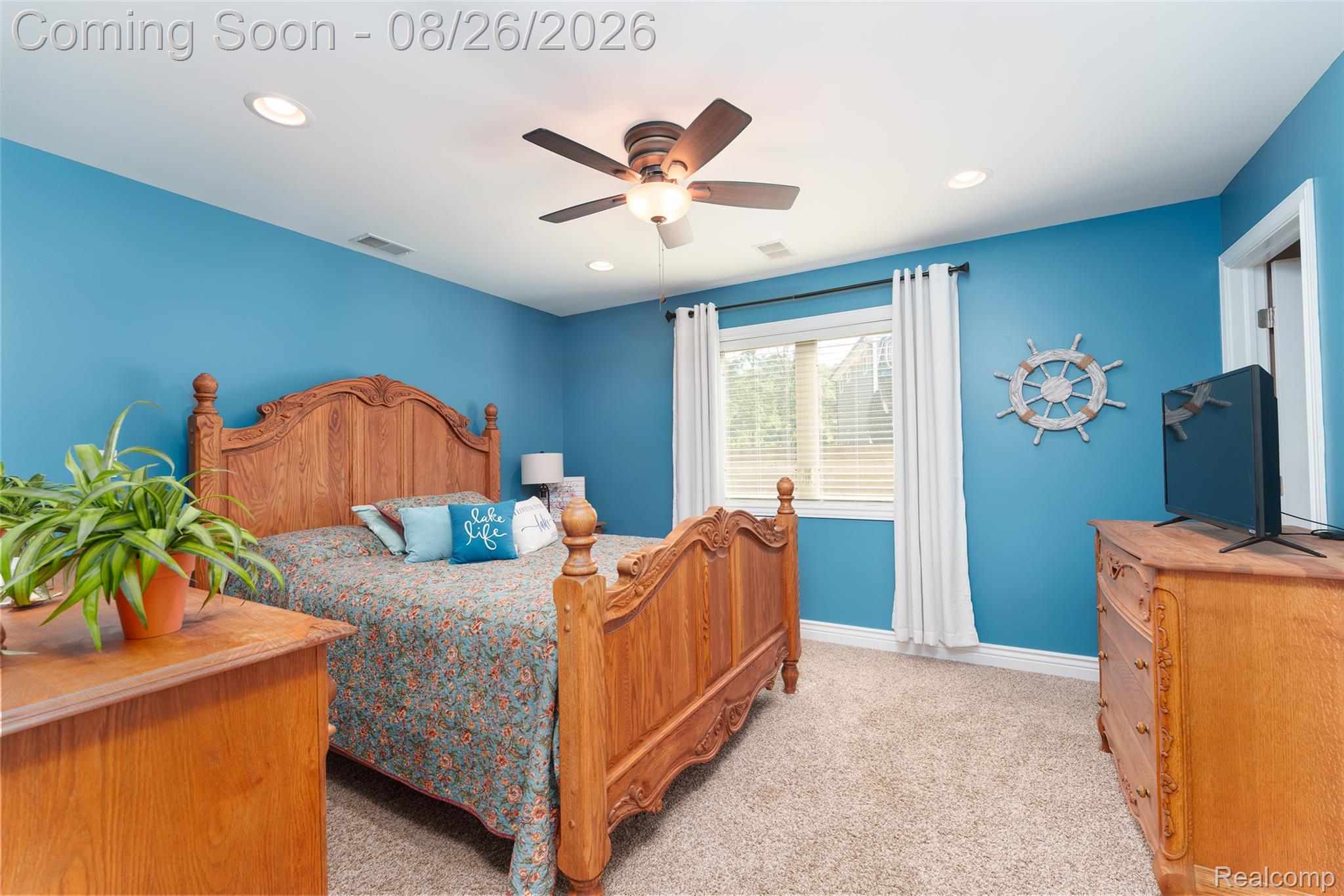 453 E Shore Drive Property Photo 25