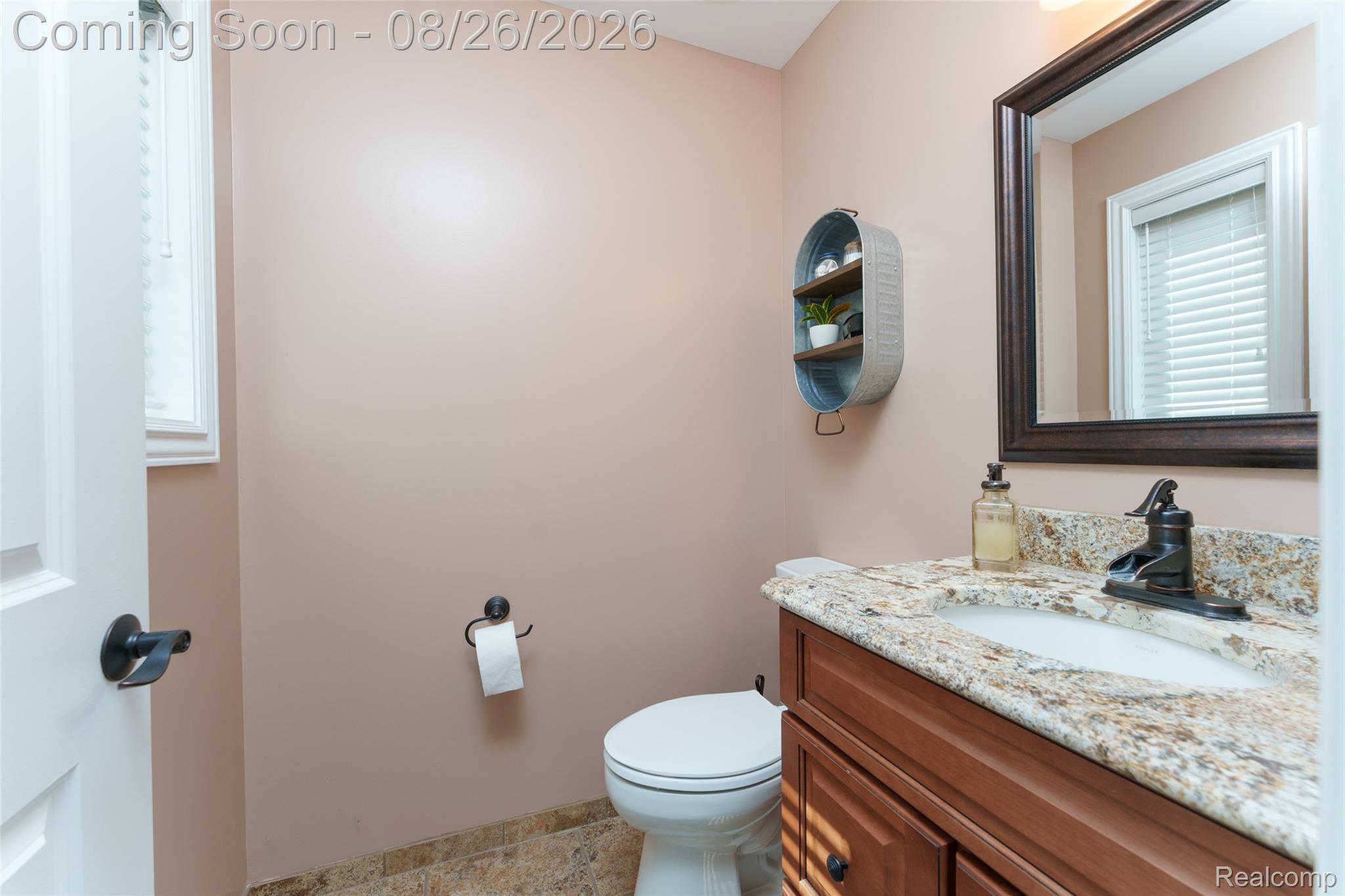 453 E Shore Drive Property Photo 27