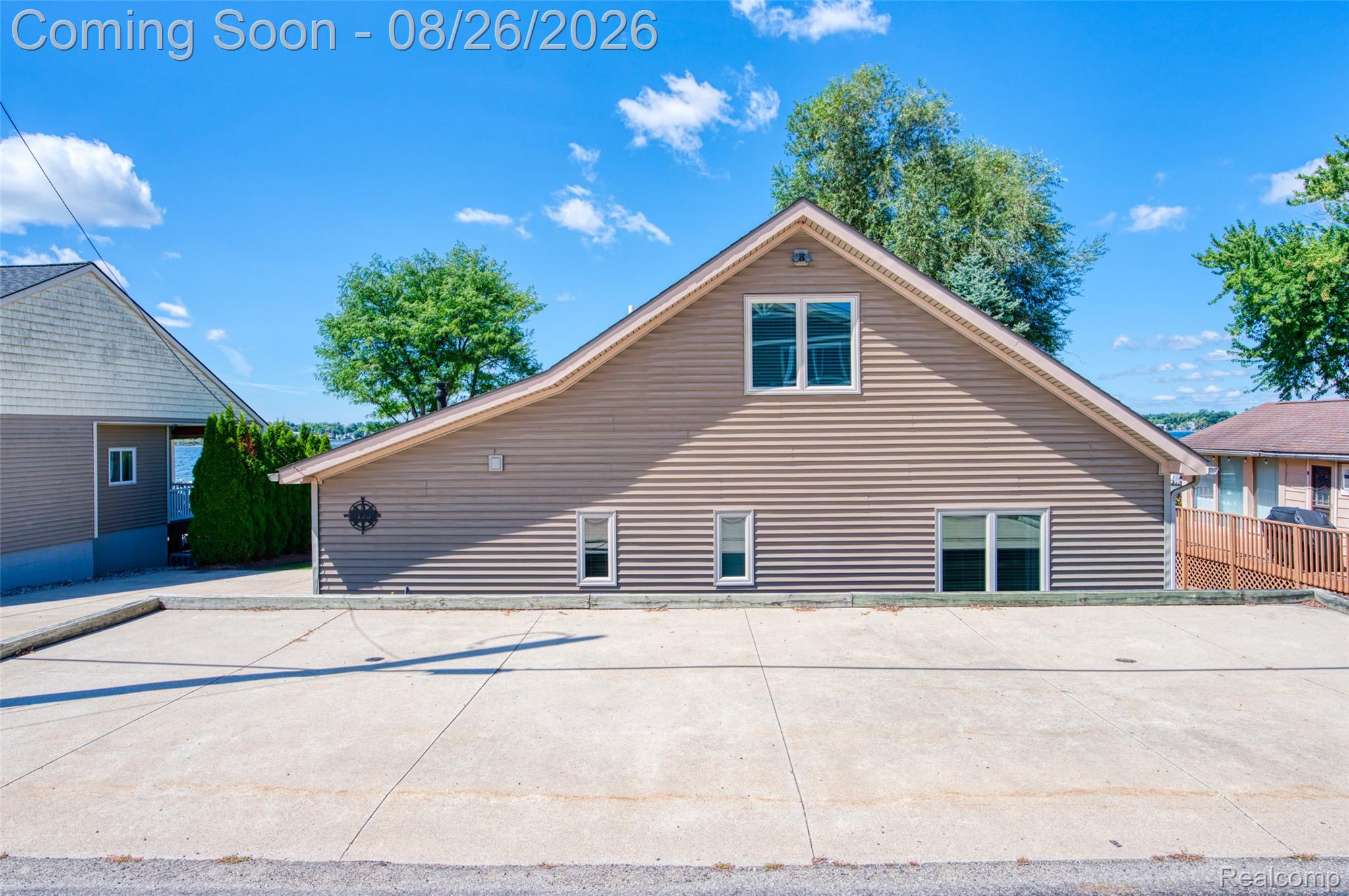 453 E Shore Drive Property Photo 46
