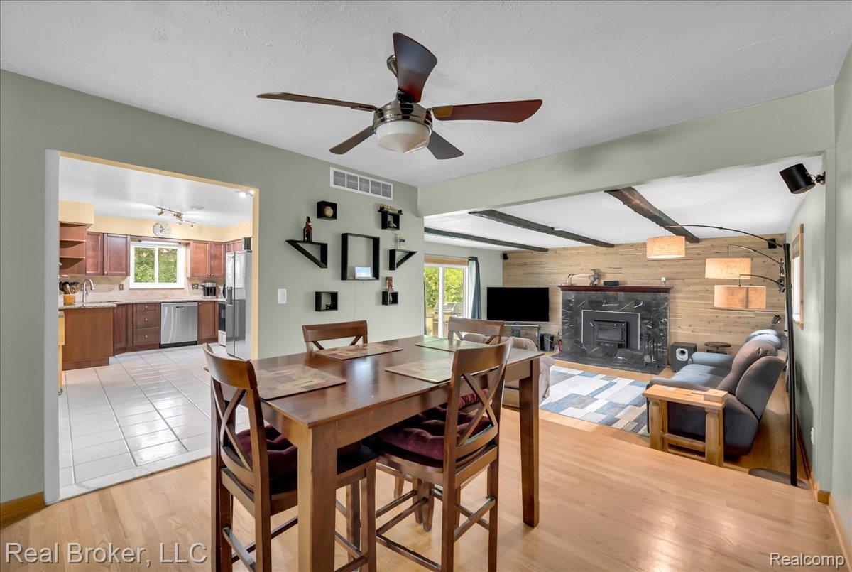 5214 Daniels Drive Property Photo 15