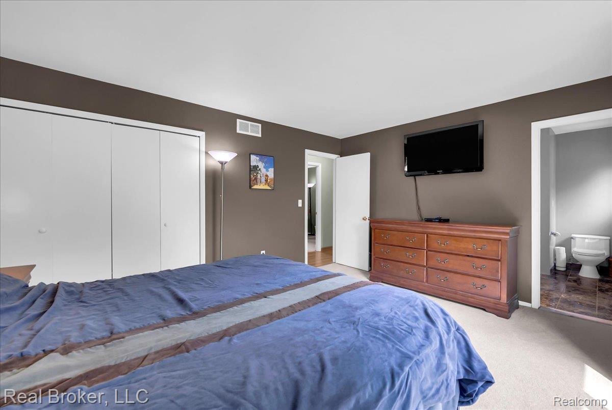 5214 Daniels Drive Property Photo 21