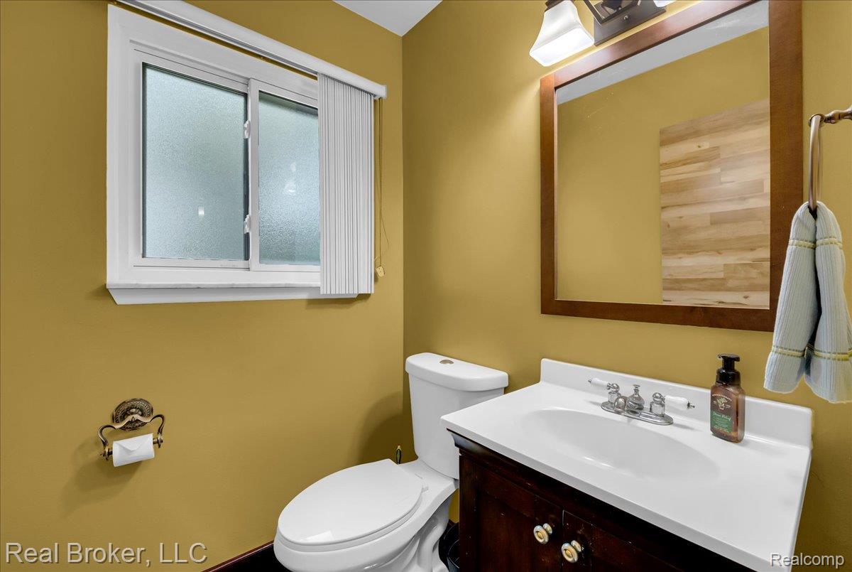 5214 Daniels Drive Property Photo 23