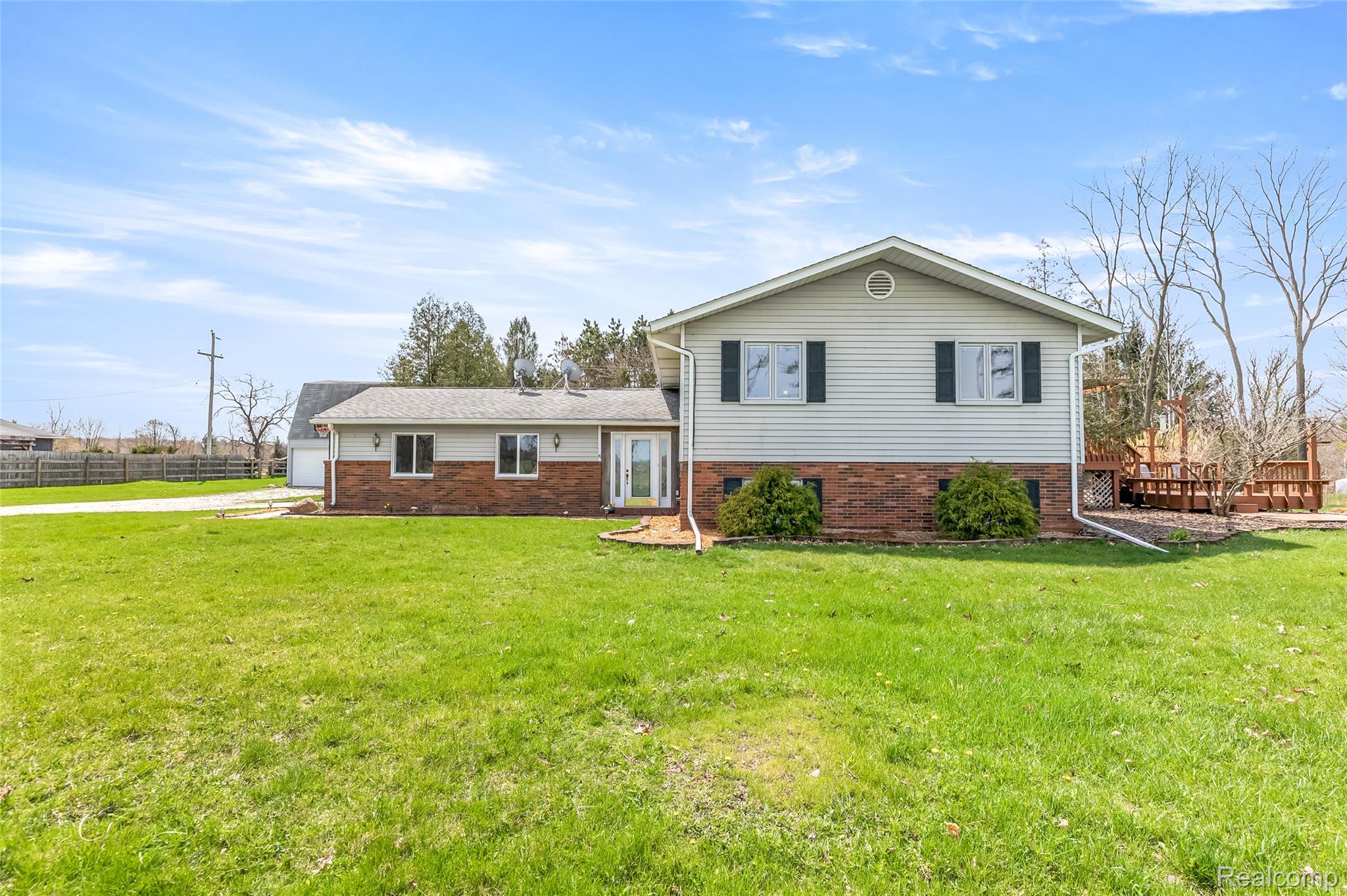 15395 Osius Road Property Photo 1