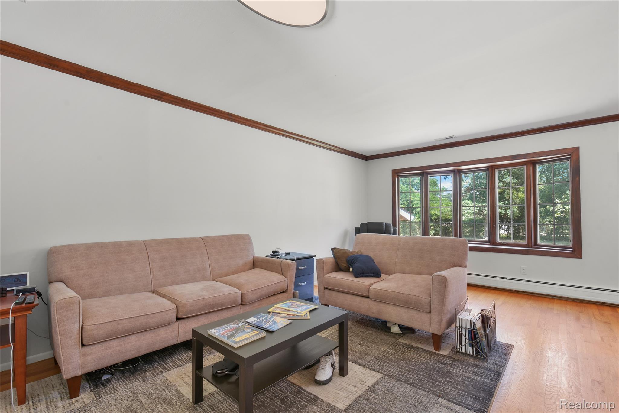 8522 Hampton Property Photo 6