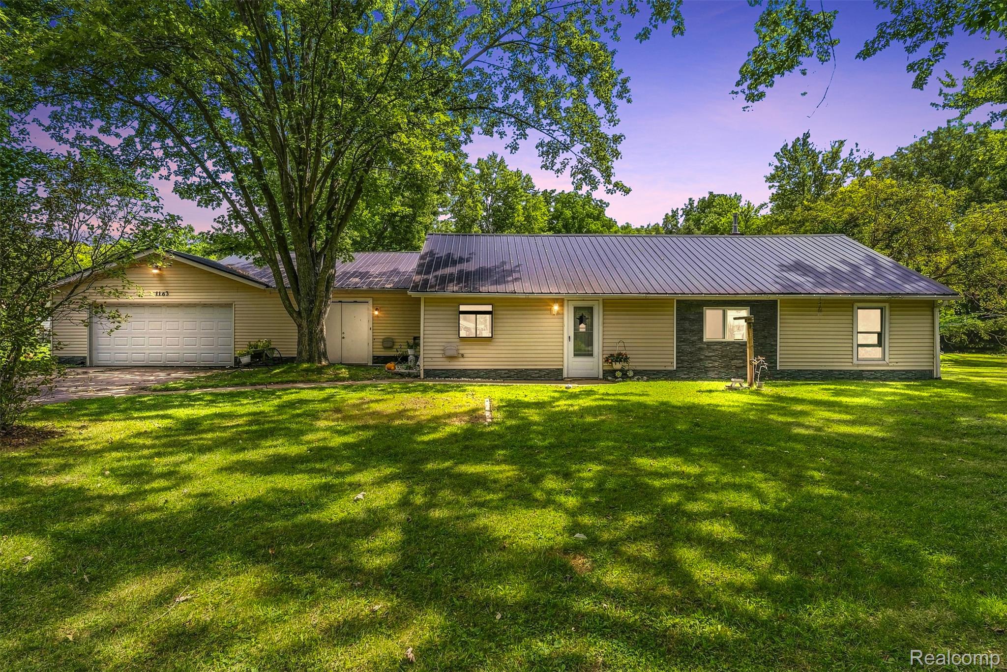 1163 S Packard Avenue Property Photo 1