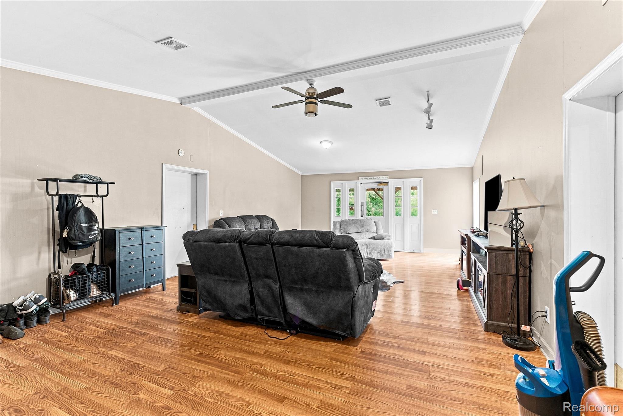 1163 S Packard Avenue Property Photo 15
