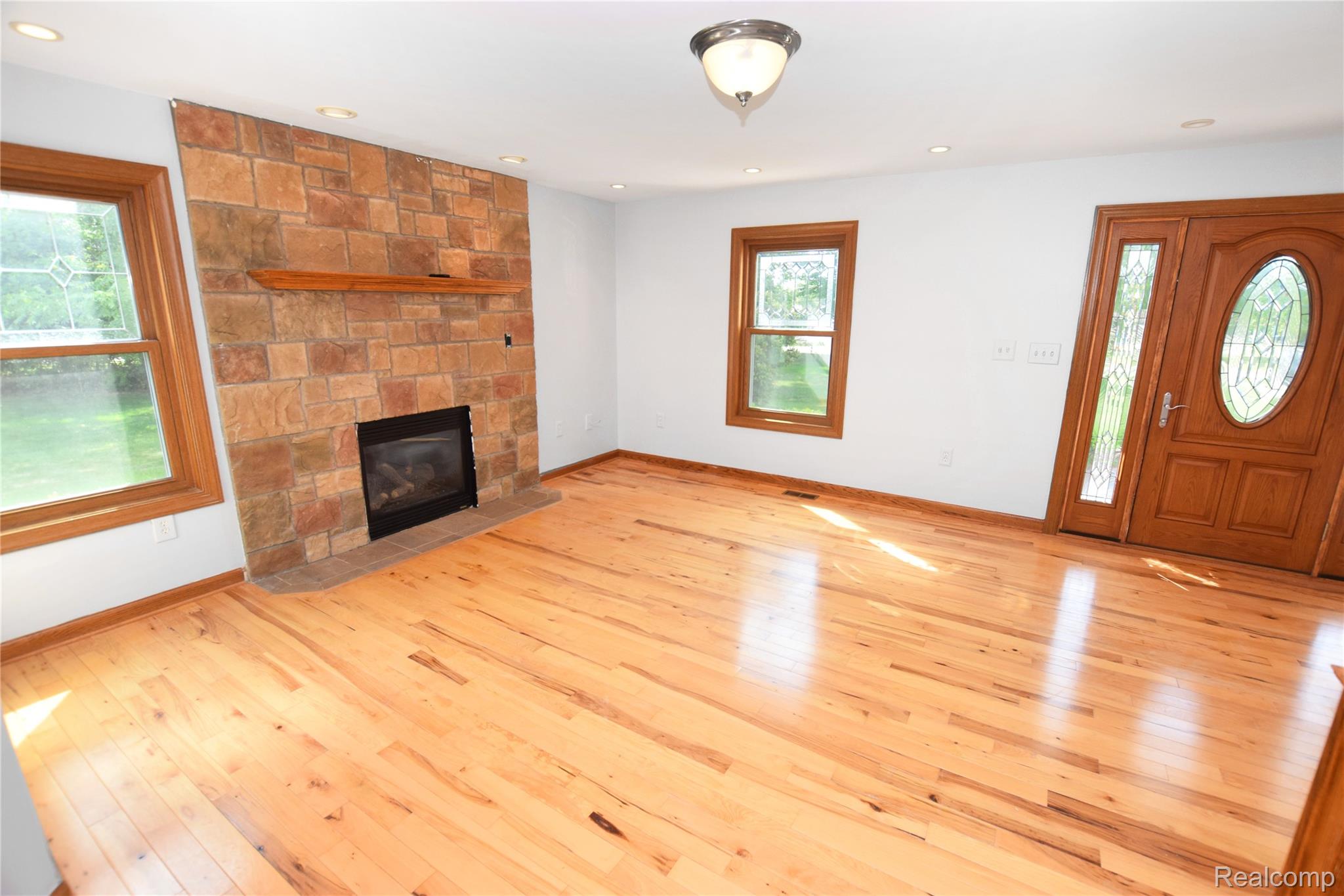 2182 Wiggins Road Property Photo 6