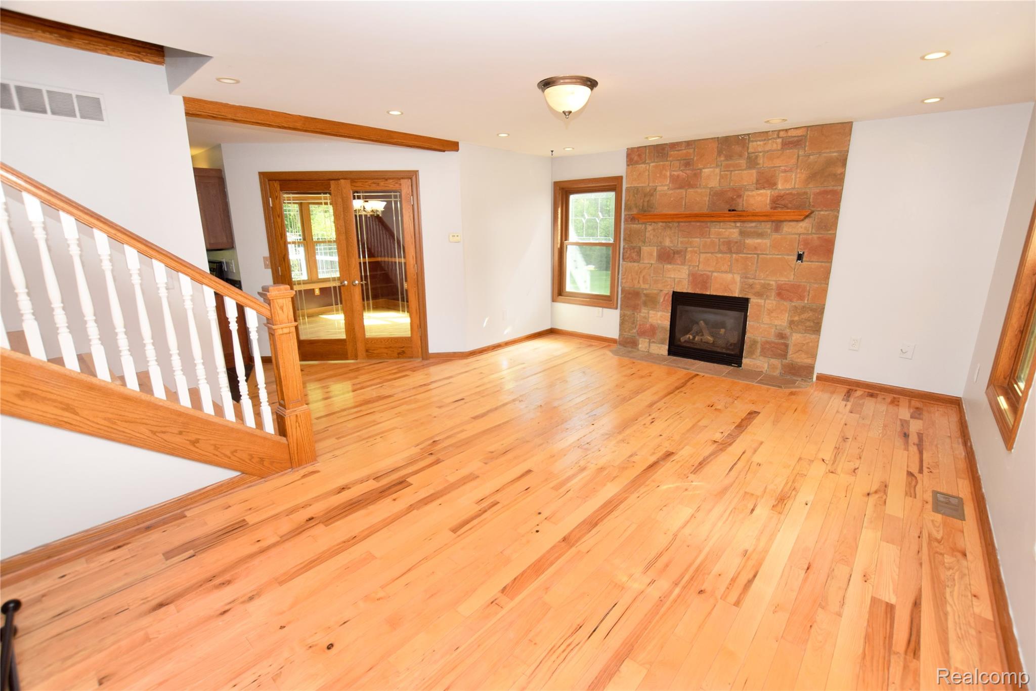 2182 Wiggins Road Property Photo 7