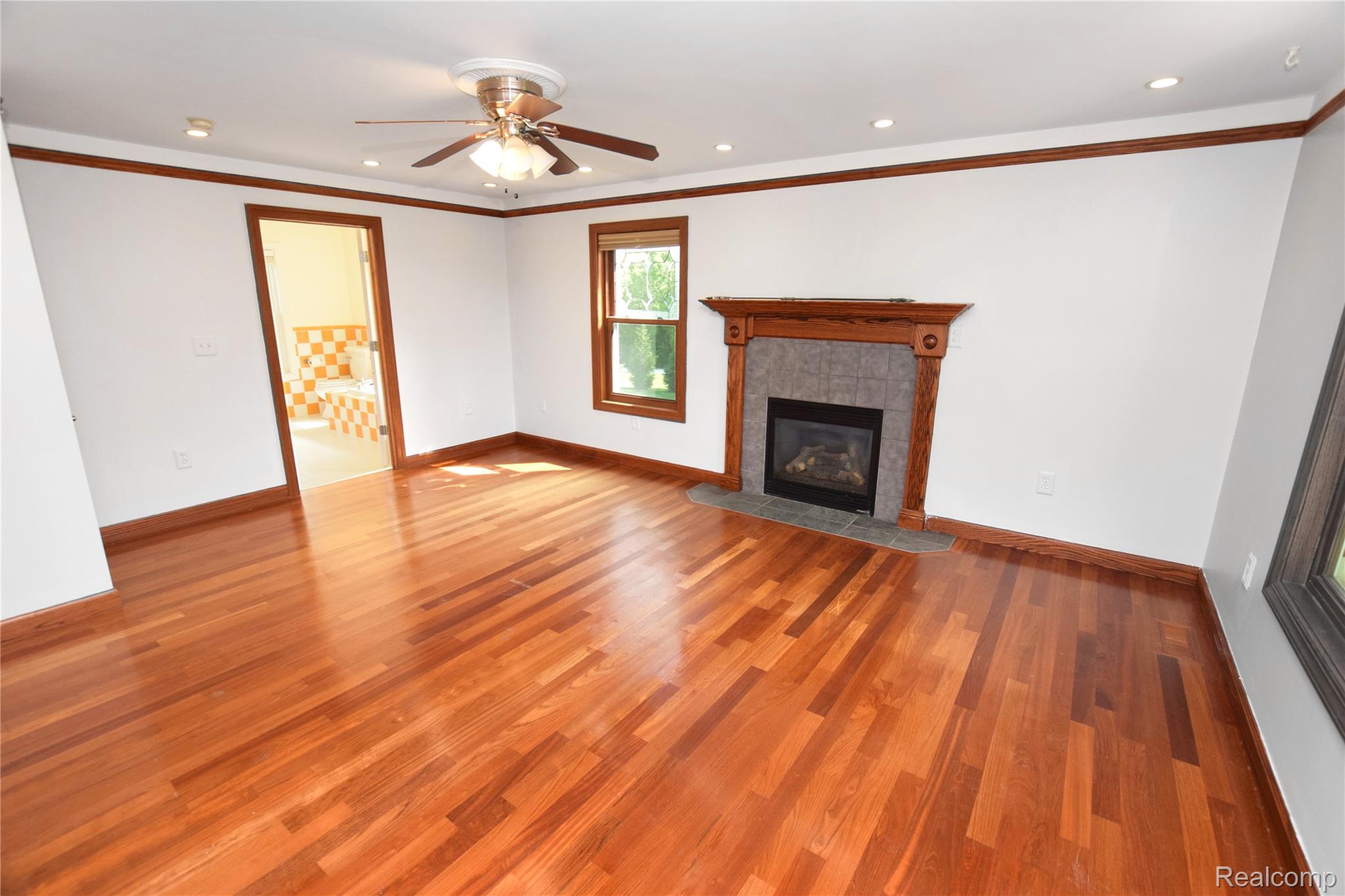 2182 Wiggins Road Property Photo 10