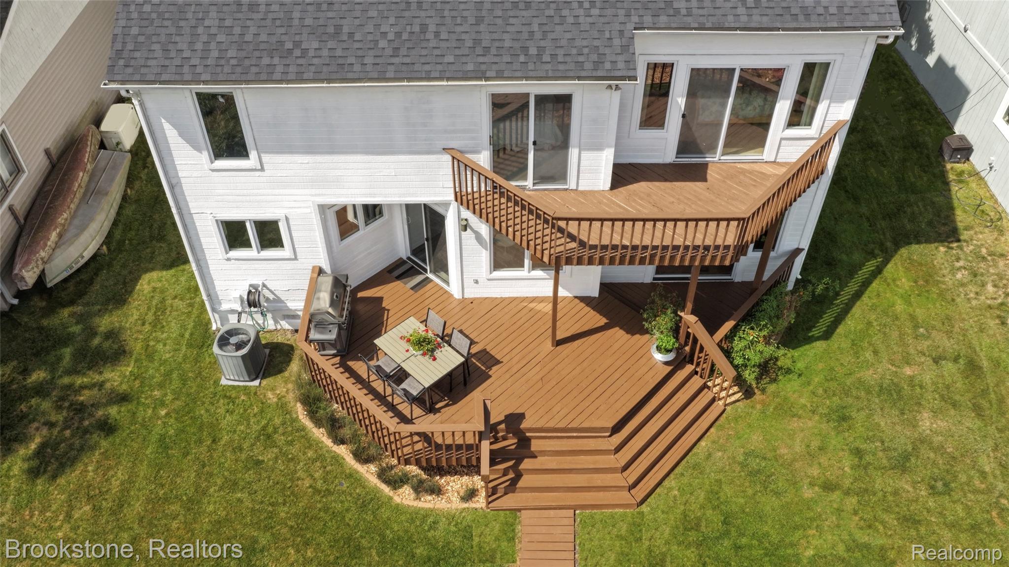 1839 Rustic Property Photo 12