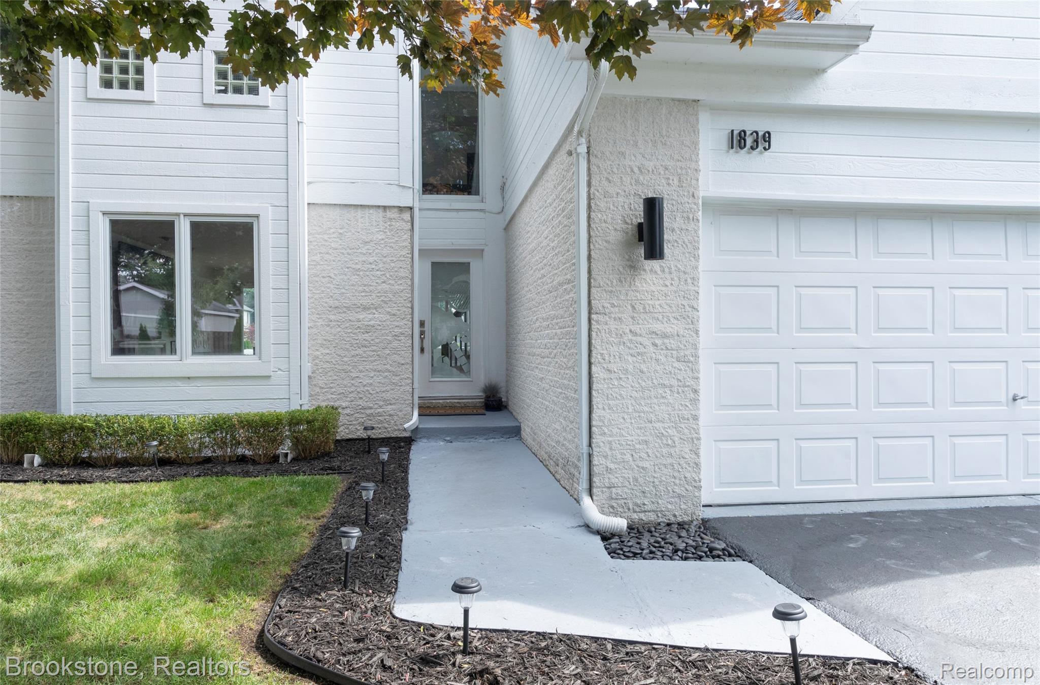 1839 Rustic Property Photo 18