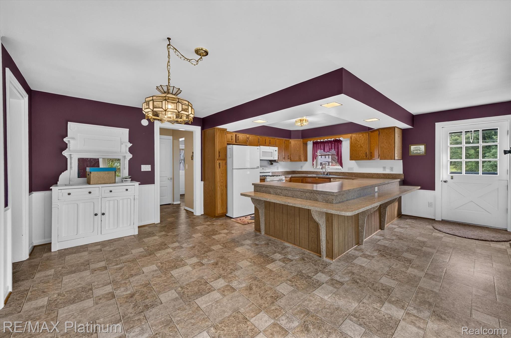 8045 Chilson Road Property Photo 11