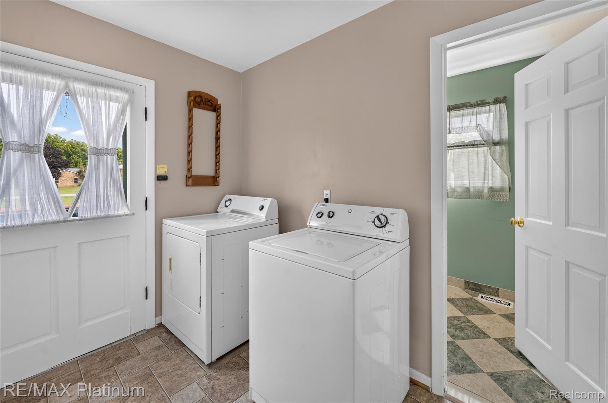 8045 Chilson Road Property Photo 17