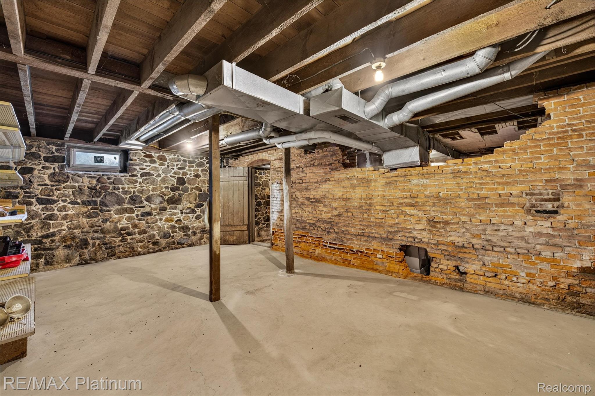 8045 Chilson Road Property Photo 30