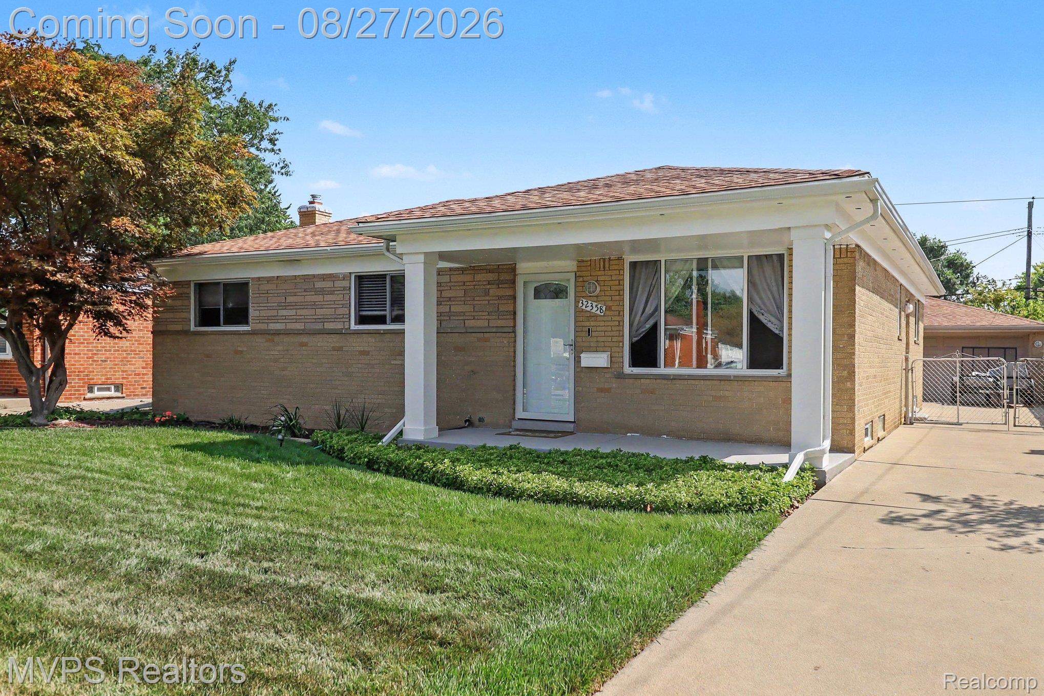 32358 Gloede Drive Property Photo 1