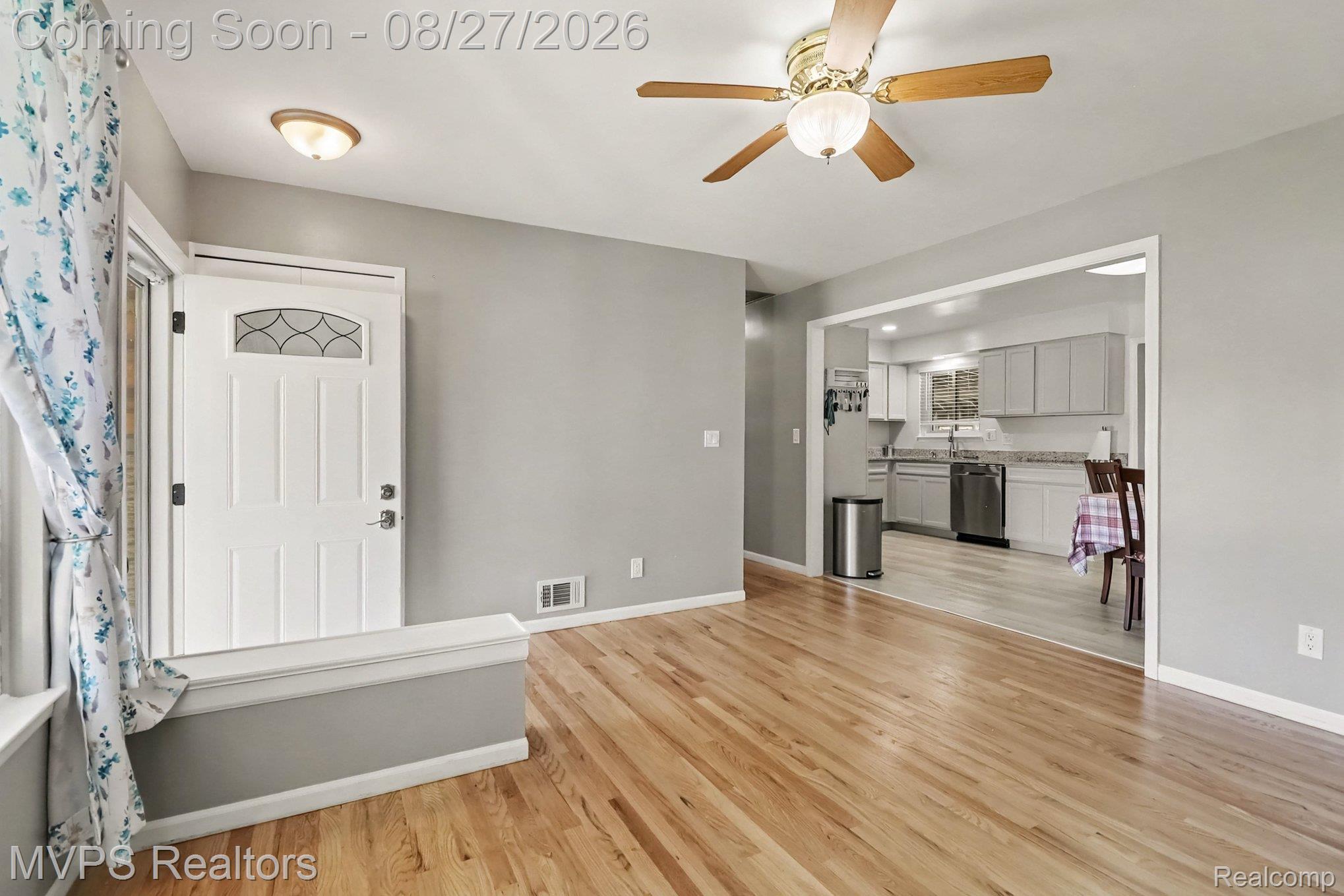 32358 Gloede Drive Property Photo 4