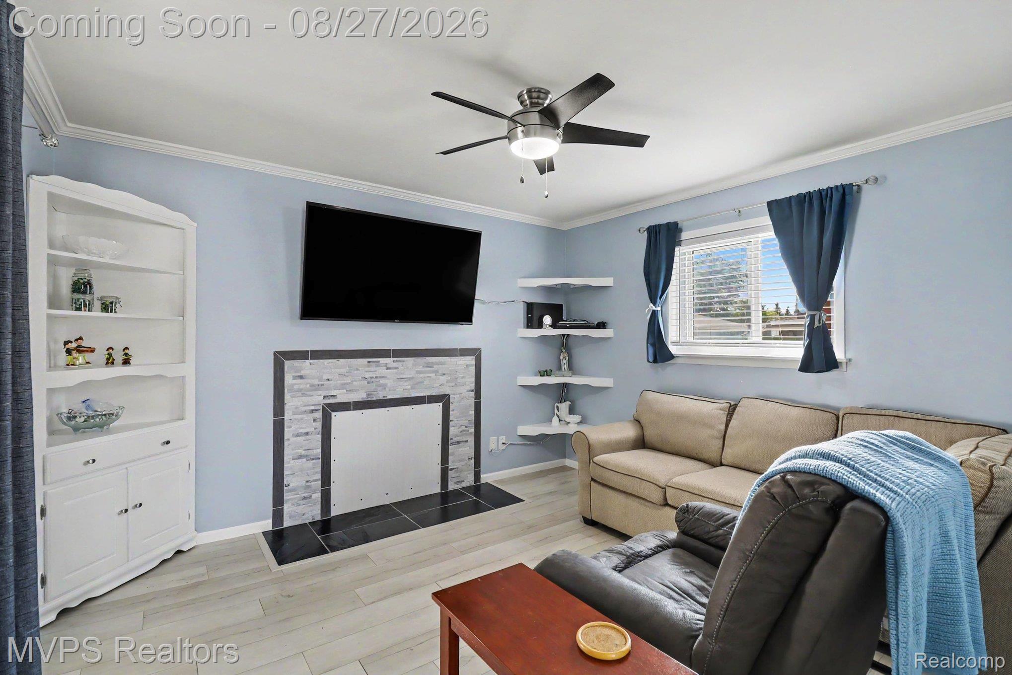 32358 Gloede Drive Property Photo 8