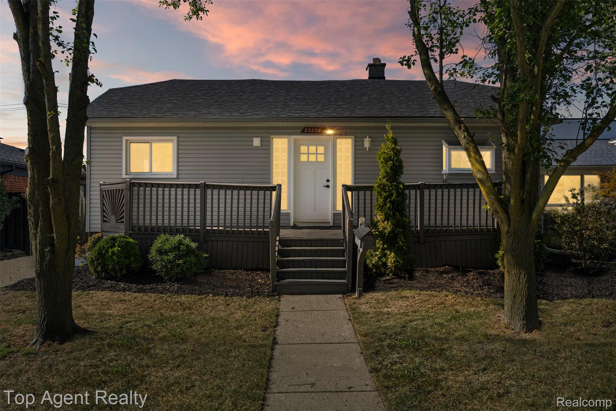 22228 Bon Heur Street Property Photo 2