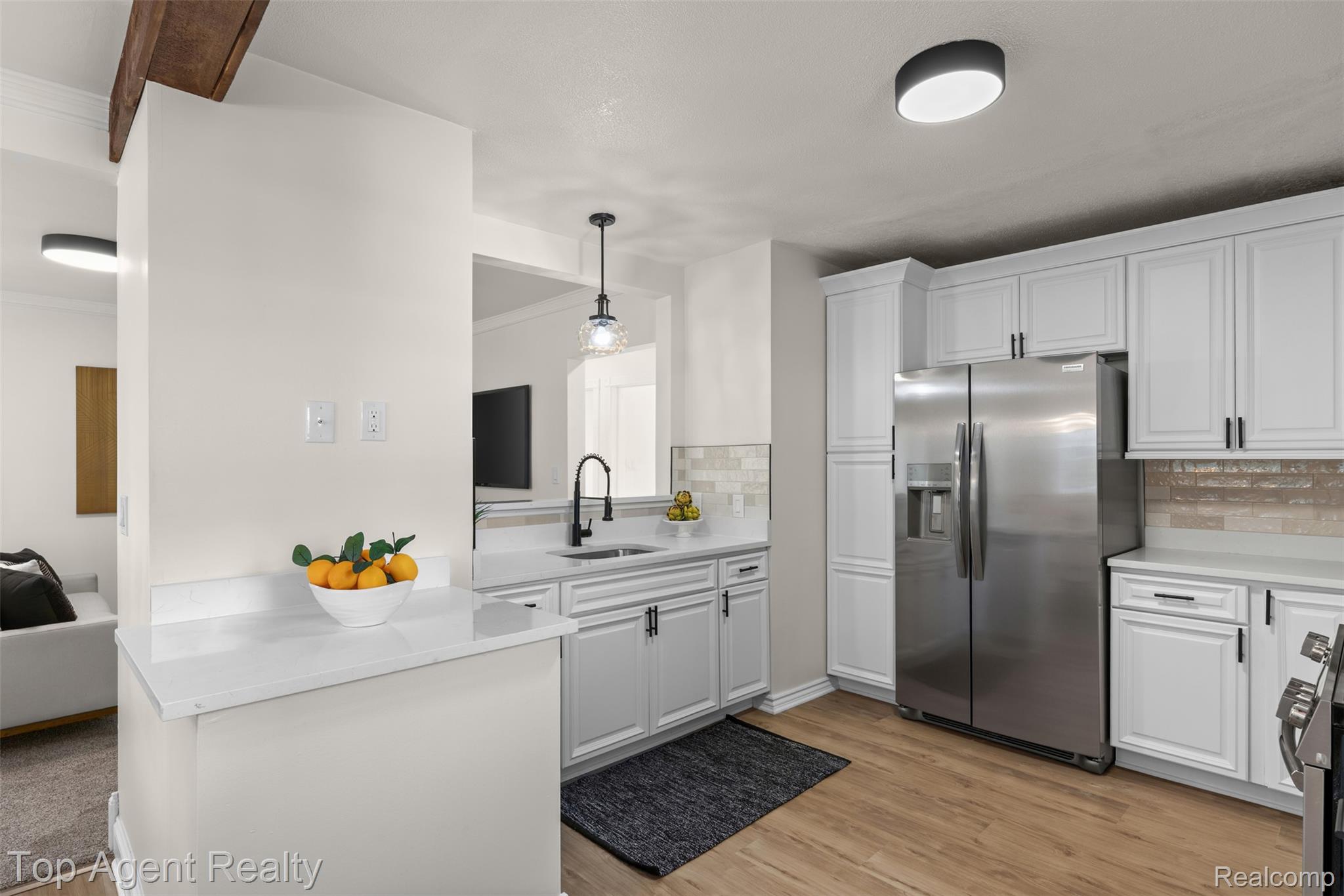 22228 Bon Heur Street Property Photo 6